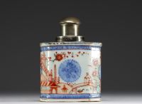 China - Polychrome porcelain tea caddy decorated with a village, silver stopper, 18th century.