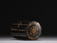 Rare coffret de voyage en bois de placage et marqueterie, couverts et timbale en argent, XIXème.