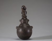 Afrique RDC - Poire à poudre Bakongo en bois sculpté, Congo RDC, début XXème.