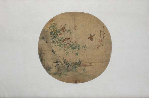 Chine - Peinture d'éventail sur soie, oiseaux, poème et cachet, époque XIXème.