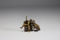 Bronze érotique à système travail Viennois, signature illisible, XIXème.