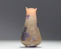 Émile GALLÉ (1846-1904) Acid-etched multi-layered glass vase decorated with anemones, signed.