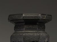 Japan - Imposing carved slate vase with rich decoration of a tiger in a bamboo forest. Meiji period