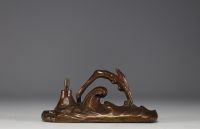 Briquet de table Art Déco en bronze en forme de femme plongeant en mer.