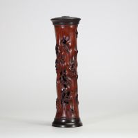 Boîte à encens en bois sculpté à décor de ruyi ajourés, Chine, dynastie Qing