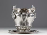 Champagne bucket in guilloché sterling silver with lapis lazuli cabochons, hallmarked 800.