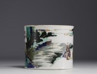China - Green family brush-holder with figures décor