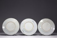 China - Set of three blue-white porcelain plates with floral decoration, 18th century