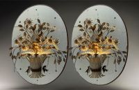 Maison Bagues - Rare pair of large sconces forming baskets of flowers in metal and glass topped with moulded glass parrots.