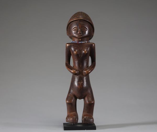 Afrique RDC - Statuette Tabwa en bois et perles, Congo RDC.