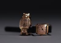 Set of two 18k yellow gold watches circa 1950-60, total weight 25.1gr.