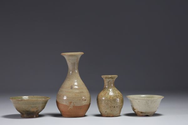 Chine - Ensemble de deux potiches et deux bols en grès vernissé.