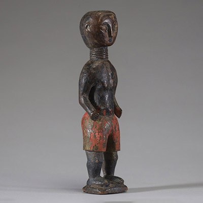 Afrique - Statuette Ewe / Ashanti en bois polychrome, Ghana, début XXème.