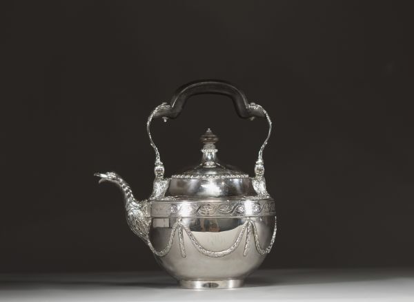 Théière en argent massif de style Empire, poinçon La Haye, Pays-Bas, 1794.