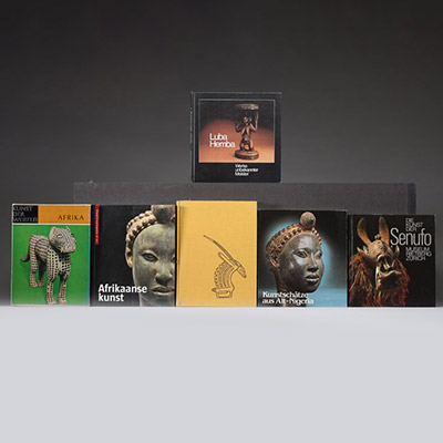 Lot de 6 livres art africain. Principalement en Allemand
