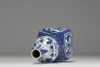 China - White-blue porcelain vase with floral decoration, Wanli mark under the piece.