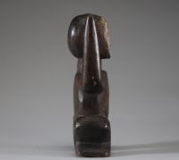 Afrique RDC - Intéressante figure du Bwami Lega / Warega en bois sculpté, Congo RDC, 1ère moitié XXème.