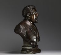 Jean Georges ACHARD (1871-1934) Bronze bust ‘Discipulos omnes semper numerabit amicos’, signed and dated 1894.