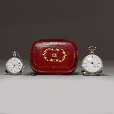 Léo JUVET (XIX-XX) Rare pair of silver centre seconds gusset watches for the Chinese market, original case.