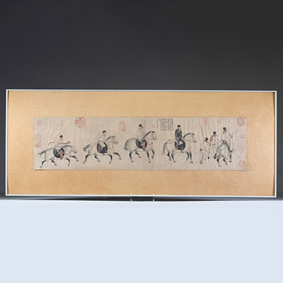 Chine, probablement dynastie Qing – Encre et couleurs sur papier, scène équestre cette peinture horizontale présente une composition vivante représentant une procession équestre. Sept cavaliers vêtus 