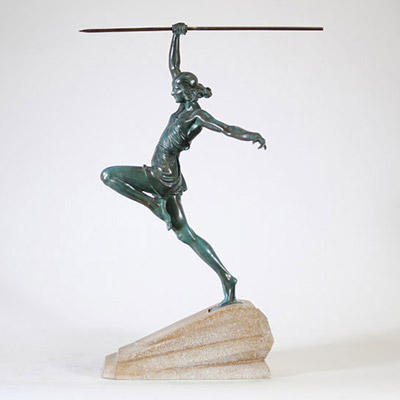 Pierre Le Faguays (1892–1962) La Lanseuse de javelot Épreuve en régule à patine vert antique, édition Max Le Verrier.