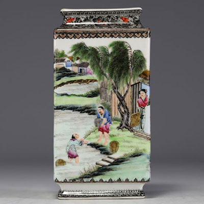 China - Polychrome porcelain vase with character decoration, Republic period.