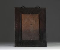 Miroir en bois et cabochons en émail sur cuivre.