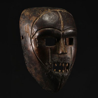 Tanzanian mask ?