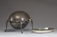 Réchaud à cloche en métal argenté, Angleterre, début XXème.