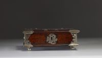 Coffret Colonial en loupe et argent des Indes Orientales Néerlandaises, Ceylan - Sri Lanka, d'époque XVIIIème.