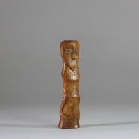 Figure du « Bwami » Lega, RD Congo, os. Collecté sur site par A.S., St Idesbald, début des années 1950. H : 16 cm