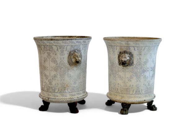 Pair of enamelled cast-iron orange tree pots with lambrequin decoration from the Cristallerie émaillerie Saint-Joseph-du-Bourget, Napoleon III period.