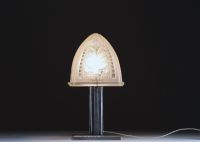 Charles SCHNEIDER (1881-1953) - Art Deco table lamp in pressed moulded glass and hammered metal base, circa 1930.