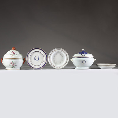 Chine - Ensemble de différentes pièces de forme en porcelaine de la Compagnie de Indes, XVIIIème.