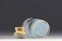 DAUM Nancy - Small perfume bottle in acid-etched frosted glass, enamelled decoration of water lilies, signed.