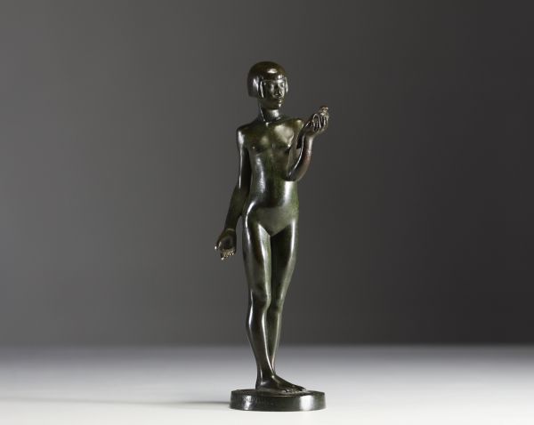 Henry ARNOLD (1879-1945) ‘Première Offrande’ Sculpture in bronze with green ptine, signed on the base and stamped Susse.