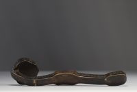 China - Bronze Ruy sceptre with relief decoration of cranes and bats, 18th-19th century.