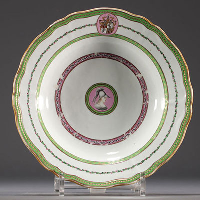 China - Compagnie des Indes porcelain plate.