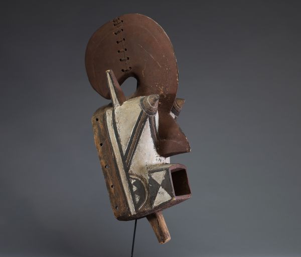 Afrique - Masque de forgeron « Kobiay » Bwa en bois polychrome, Burkina Faso . Bois, polychromie, 1ère moitié XXème.