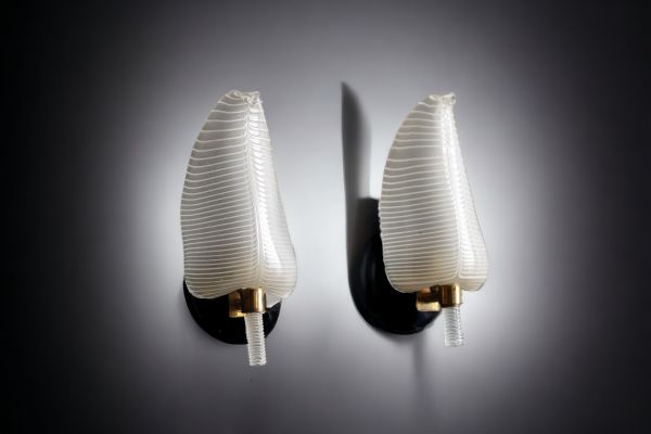 Murano - Pair of leaf-shaped glass and brass wall lights, circa 1960-70.