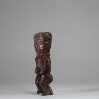 : Statue anthropomorphe Lega / Wabembe, RD Congo, os. Collecté sur site par A.S., St Idesbald, début des années 1950. H : 23 cm
