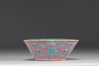 China - Famille rose porcelain bowl decorated with flowers.