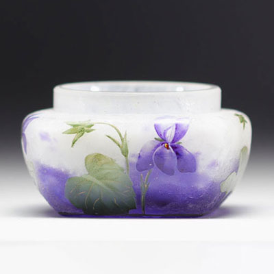 DAUM Nancy - Petit vide poche aux Violettes.