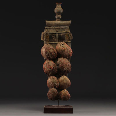 Knife decorated with shells - Baule - Ivory Coast