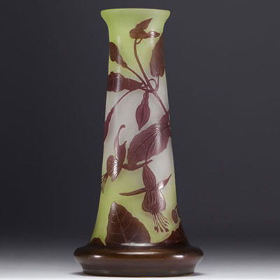 Émile GALLÉ (1846-1904) - Vase aux Fuschias