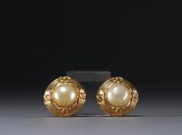 CHANEL - Pair of gold-coloured earrings, mother-of-pearl cabochon.