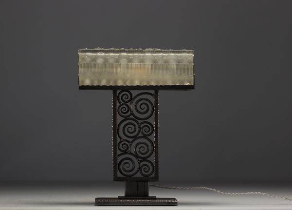 Desk lamp in sandblasted glass Art Deco.