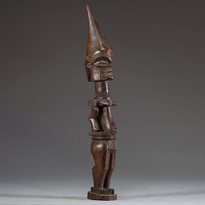 Afrique RDC - Statuette Luluwa en bois sculpté, Congo RDC, 1ère partie XXème.