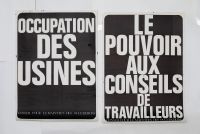 Mai 68 – Occupation des usines / Le pouvoir au conseil des travailleurs / Conseil pour le maintien des occupations  Deux affiches originales réalisées en sérigraphie couleur noir. École Nle Supérieure des Beaux-Arts, toute sa marge non coupée, traces de plis. Non entoilée  49,3X36,7 cm chacune