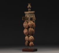 Knife decorated with shells - Baule - Ivory Coast